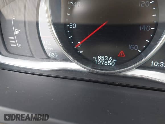 2015 Volvo S60 T5 Drive-E Premier with VIN YV140MFK2F2339819, listed as a IAAI auction lot 42651504 with 127,550 mi miles and . Bid and sale history available at DreamBid. Image 16.