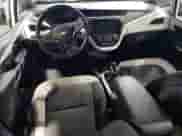 2017 Chevrolet Bolt EV LT z VIN 1G1FW6S03H4148746, wystawiony jako Copart lot #66823353 z przebiegiem Nie podano mil oraz . Historia ofert i sprzedaży dostępna na DreamBid. Obrazek 8.