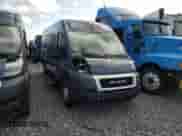 2021 Ram ProMaster Cargo z VIN 3C6MRVJG1ME550201, wystawiony jako Copart lot #70705175 z przebiegiem Nie podano mil oraz Czysty tytuł • Clean title. Historia ofert i sprzedaży dostępna na DreamBid. Obrazek 4.