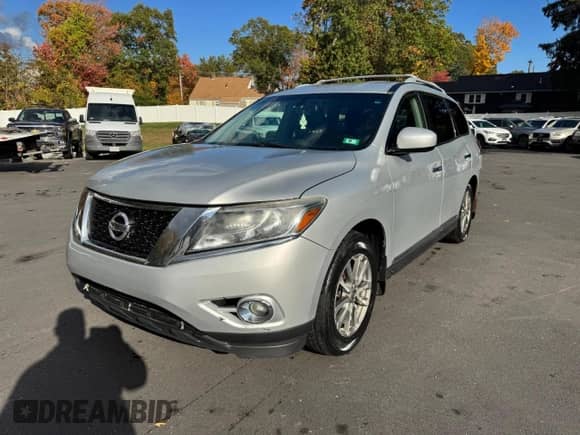 2016 Nissan Pathfinder Platinum with VIN 5N1AR2MM4GC602830, listed as a Copart auction lot 89928495 with 182,345 mi miles and Clean title. Bid and sale history available at DreamBid. Image 1.