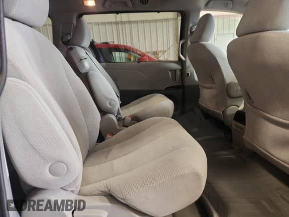 2011 Toyota Sienna LE с VIN 5TDKK3DC0BS054701, выставлен на аукционе Copart как лот 87066035 с пробегом 158 125 миль миль и На запчасти • Non repairable. История ставок и продаж доступна на DreamBid. Изображение 11.