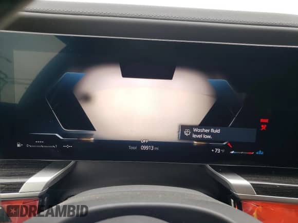 2024 BMW 7 Series 740i z VIN WBA23EH00RCS28364, wystawiony jako Copart lot #81892304 z przebiegiem 9 913 mil mil oraz Szkoda całkowita • Salvage title. Historia ofert i sprzedaży dostępna na DreamBid. Obrazek 9.