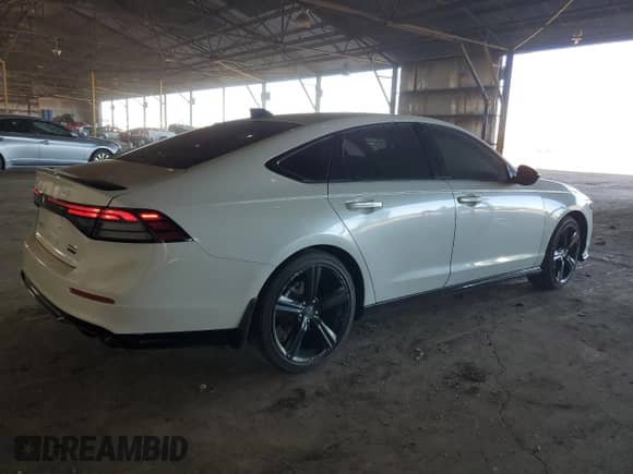 2023 Honda Accord Sport-L с VIN 1HGCY2F74PA042974, выставлен на аукционе Copart как лот 85925765 с пробегом 11 106 миль миль и Списание • Salvage title. История ставок и продаж доступна на DreamBid. Изображение 3.