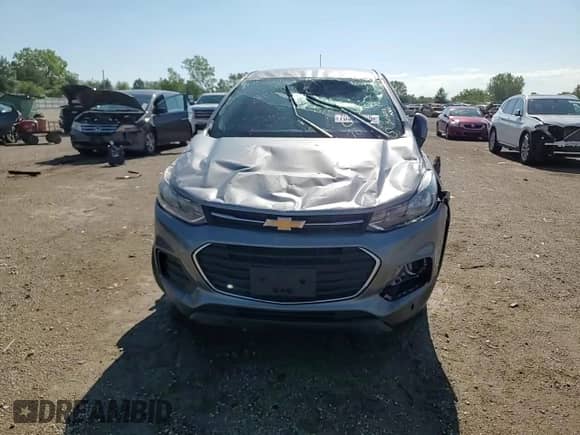 2020 Chevrolet Trax LS with VIN 3GNCJNSB6LL155821, listed as a Copart auction lot 70509365 with 48,519 mi miles and Salvage title. Bid and sale history available at DreamBid. Image 14.
