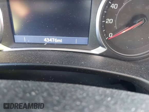 2020 Chevrolet Equinox Premier z VIN 2GNAXXEVXL6154408, wystawiony jako IAAI lot #43133486 z przebiegiem 43 476 mil mil oraz . Historia ofert i sprzedaży dostępna na DreamBid. Obrazek 7.
