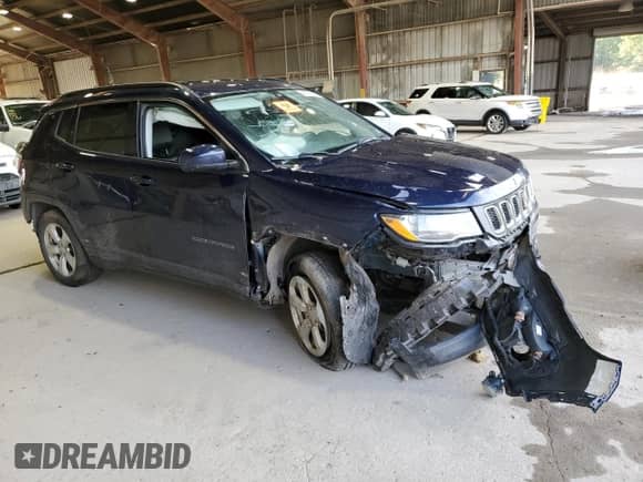 2018 Jeep Compass Latitude z VIN 3C4NJCBB4JT300597, wystawiony jako Copart lot #66978695 z przebiegiem 87 685 mil mil oraz Szkoda całkowita • Salvage title. Historia ofert i sprzedaży dostępna na DreamBid. Obrazek 4.
