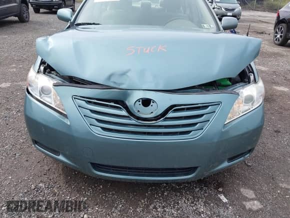 2007 Toyota Camry XLE z VIN JTNBE46K373002484, wystawiony jako IAAI lot #43281638 z przebiegiem 133 238 mil mil oraz . Historia ofert i sprzedaży dostępna na DreamBid. Obrazek 6.