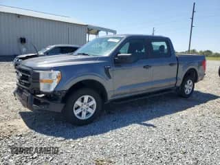 2021 Ford F-150 XL z VIN 1FTEW1CB2MFB51285, wystawiony jako Copart lot #52088435 z przebiegiem 43 072 mil mil oraz Szkoda całkowita • Salvage title. Historia ofert i sprzedaży dostępna na DreamBid. Obrazek 1.