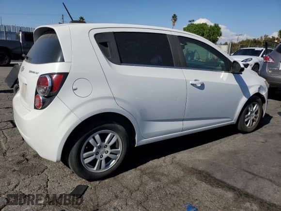 2016 Chevrolet Sonic LT с VIN 1G1JC6SG3G4112795, выставлен на аукционе Copart как лот 71737715 с пробегом 100 159 миль миль и Чистый • Clean title. История ставок и продаж доступна на DreamBid. Изображение 3.