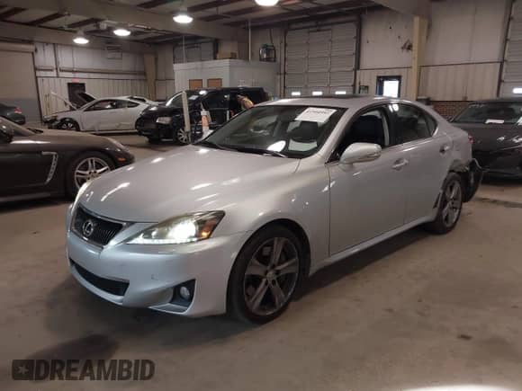 2012 Lexus IS 350 z VIN JTHBE5C23C5028675, wystawiony jako IAAI lot #41504992 z przebiegiem 152 577 mil mil oraz . Historia ofert i sprzedaży dostępna na DreamBid. Obrazek 19.