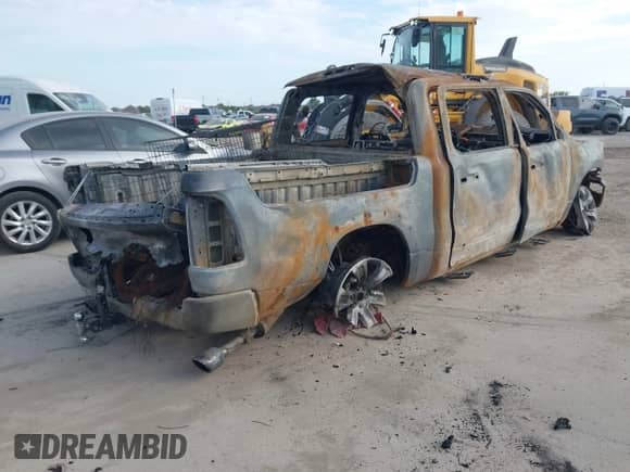 2020 Ram 1500 Longhorn with VIN 1C6SRFKT9LN180750, listed as a IAAI auction lot 42435913 with Not provided miles and . Bid and sale history available at DreamBid. Image 4.