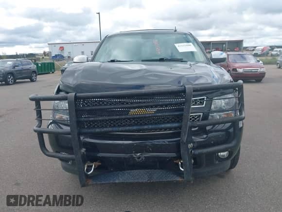 2013 Chevrolet Suburban LS с VIN 1GNSKHE79DR315783, выставлен на аукционе IAAI как лот 43155088 с пробегом 207 793 миль миль и . История ставок и продаж доступна на DreamBid. Изображение 12.
