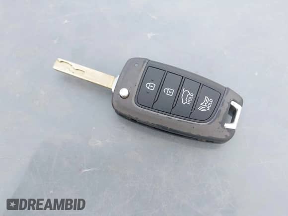 2019 Hyundai Veloster 2.0 with VIN KMHTG6AF8KU013570, listed as a IAAI auction lot 43399131 with 108,742 mi miles and . Bid and sale history available at DreamBid. Image 11.