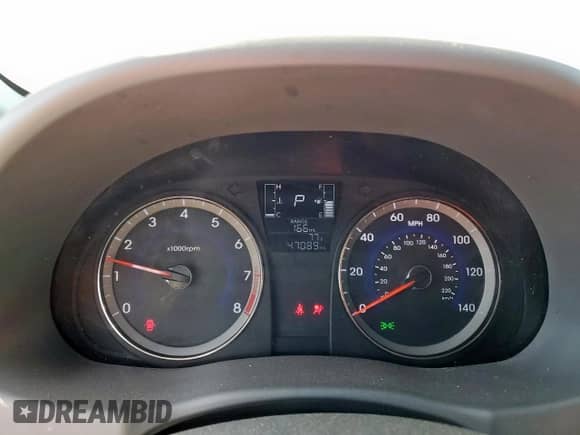 2016 Hyundai Accent SE z VIN KMHCT4AE3GU991294, wystawiony jako Copart lot #72042695 z przebiegiem 47 089 mil mil oraz Szkoda całkowita • Salvage title. Historia ofert i sprzedaży dostępna na DreamBid. Obrazek 9.