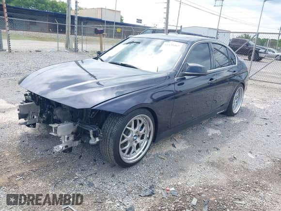 2012 BMW 3 Series 335i с VIN WBA3A9G59CNN67442, выставлен на аукционе IAAI как лот 42439467 с пробегом 106 371 миль миль и . История ставок и продаж доступна на DreamBid. Изображение 2.