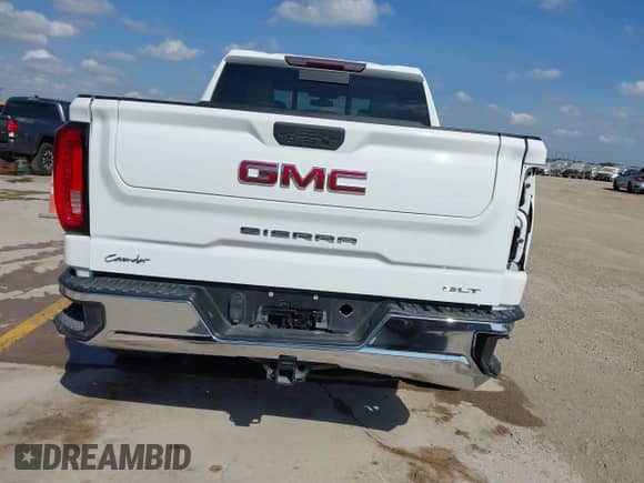 2019 GMC Sierra 1500 SLT z VIN 3GTP8DED8KG274135, wystawiony jako IAAI lot #43219885 z przebiegiem 70 501 mil mil oraz . Historia ofert i sprzedaży dostępna na DreamBid. Obrazek 16.