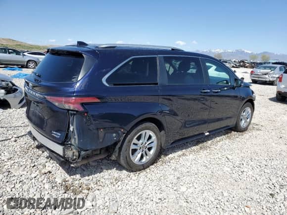 2023 Toyota Sienna Limited z VIN 5TDZSKFC8PS096076, wystawiony jako Copart lot #53743435 z przebiegiem 40 626 mil mil oraz Szkoda całkowita • Salvage title. Historia ofert i sprzedaży dostępna na DreamBid. Obrazek 3.