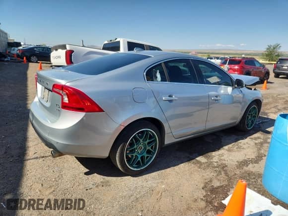 2013 Volvo S60 T5 с VIN YV1612FH8D2175259, выставлен на аукционе Copart как лот 69475315 с пробегом 115 089 миль миль и Списание • Salvage title. История ставок и продаж доступна на DreamBid. Изображение 3.
