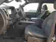 2021 Ram 1500 Big Horn z VIN 1C6RREFT1MN630881, wystawiony jako Copart lot #55024865 z przebiegiem 104 583 mil mil oraz Szkoda całkowita • Salvage title. Historia ofert i sprzedaży dostępna na DreamBid. Obrazek 7.