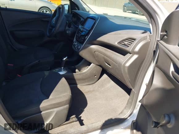 2017 Chevrolet Spark LS с VIN KL8CB6SA2HC766511, выставлен на аукционе IAAI как лот 43310611 с пробегом 135 950 миль миль и . История ставок и продаж доступна на DreamBid. Изображение 5.