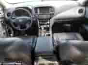 2019 Nissan Pathfinder SV с VIN 5N1DR2MN4KC633509, выставлен на аукционе Copart как лот 45650885 с пробегом 112 409 миль миль и Списание • Salvage title. История ставок и продаж доступна на DreamBid. Изображение 8.