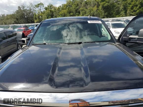 2015 Chevrolet Silverado 2500HD LTZ с VIN 1GC1KWE8XFF195563, выставлен на аукционе Copart как лот 83994095 с пробегом 196 008 миль миль и Списание • Salvage title. История ставок и продаж доступна на DreamBid. Изображение 11.