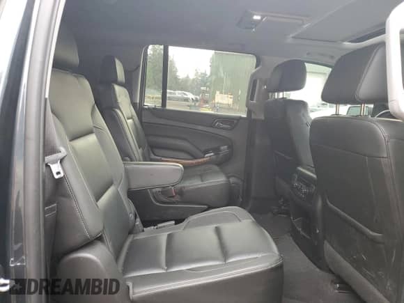 2019 Chevrolet Suburban Premier с VIN 1GNSKJKJ0KR215401, выставлен на аукционе Copart как лот 43479535 с пробегом Не указан миль и Списание • Salvage title. История ставок и продаж доступна на DreamBid. Изображение 11.