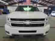 2011 Chevrolet Silverado 2500HD LTZ z VIN 1GC1KYC89BF260220, wystawiony jako Copart lot #57299895 z przebiegiem 223 957 mil mil oraz Czysty tytuł • Clean title. Historia ofert i sprzedaży dostępna na DreamBid. Obrazek 5.