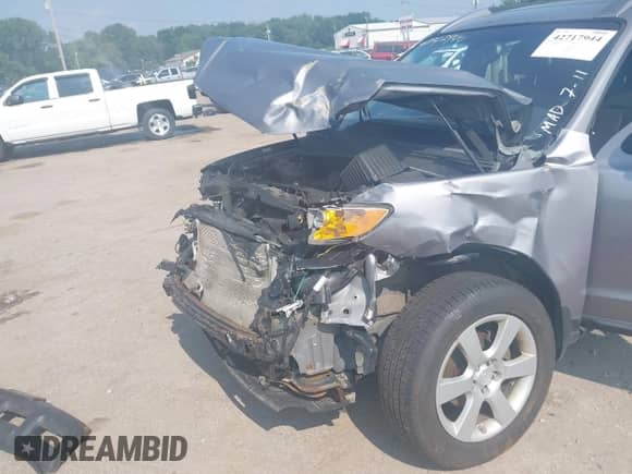 2008 Hyundai Santa Fe SE с VIN 5NMSH73E68H147274, выставлен на аукционе IAAI как лот 42717944 с пробегом 142 424 миль миль и . История ставок и продаж доступна на DreamBid. Изображение 6.