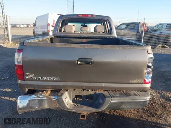 2006 Toyota Tundra SR5 с VIN 5TBET34116S515413, выставлен на аукционе IAAI как лот 43440217 с пробегом Не указан миль и . История ставок и продаж доступна на DreamBid. Изображение 16.