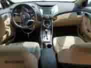 2011 Hyundai Elantra GLS z VIN KMHDH4AE0BU101672, wystawiony jako Copart lot #69135035 z przebiegiem Nie podano mil oraz Szkoda całkowita • Salvage title. Historia ofert i sprzedaży dostępna na DreamBid. Obrazek 8.