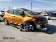 2017 Chevrolet Bolt EV LT z VIN 1G1FW6S05H4187774, wystawiony jako Copart lot #45166843 z przebiegiem 54 750 mil mil oraz . Historia ofert i sprzedaży dostępna na DreamBid. Obrazek 4.