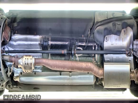 2016 Kia Sorento EX z VIN 5XYPHDA13GG051163, wystawiony jako Copart lot #69766735 z przebiegiem 87 000 mil mil oraz Czysty tytuł • Clean title. Historia ofert i sprzedaży dostępna na DreamBid. Obrazek 13.