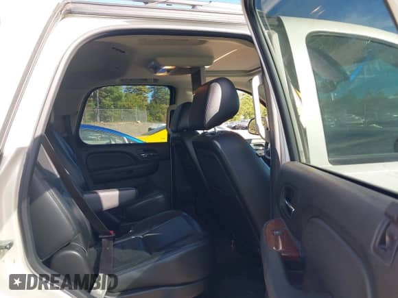 2012 Chevrolet Tahoe LTZ with VIN 1GNSKCE04CR116578, listed as a IAAI auction lot 43337709 with 251,212 mi miles and . Bid and sale history available at DreamBid. Image 8.