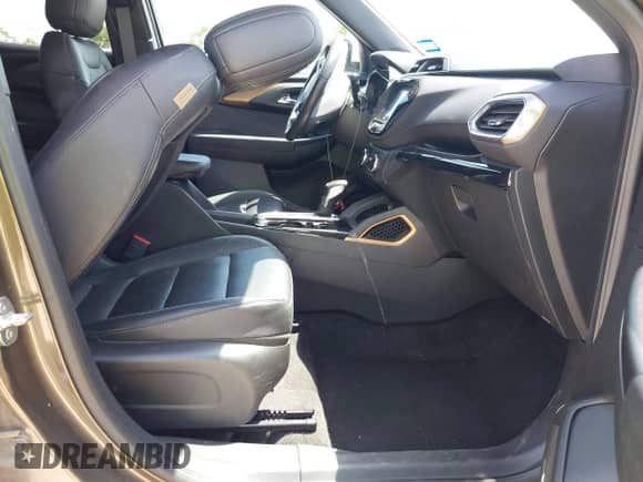 2021 Chevrolet TrailBlazer ACTIV with VIN KL79MVSL0MB072646, listed as a IAAI auction lot 42261345 with 70,204 mi miles and . Bid and sale history available at DreamBid. Image 5.