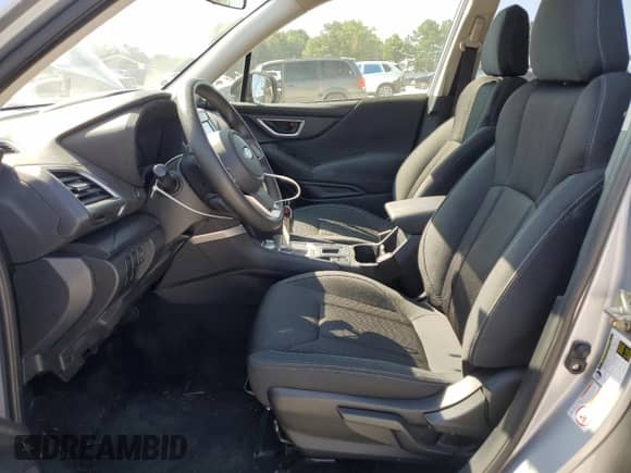 2020 Subaru Forester z VIN JF2SKADC5LH456225, wystawiony jako Copart lot #63793685 z przebiegiem 13 142 mil mil oraz Szkoda całkowita • Salvage title. Historia ofert i sprzedaży dostępna na DreamBid. Obrazek 7.