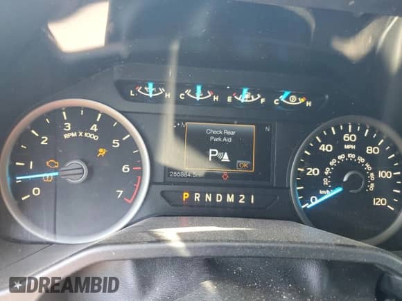 2015 Ford F-150 XLT с VIN 1FTEW1EF7FFC84367, выставлен на аукционе Copart как лот 80838415 с пробегом 255 884 миль миль и Списание • Salvage title. История ставок и продаж доступна на DreamBid. Изображение 9.