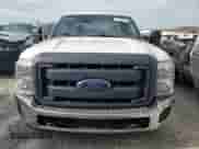 2013 Ford F-250 XL z VIN 1FT7X2A64DEB17792, wystawiony jako Copart lot #51159425 z przebiegiem 246 495 mil mil oraz Czysty tytuł • Clean title. Historia ofert i sprzedaży dostępna na DreamBid. Obrazek 5.