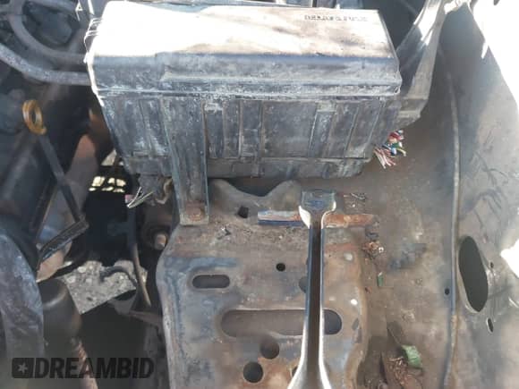 2006 Toyota Tundra SR5 с VIN 5TBET34116S515413, выставлен на аукционе IAAI как лот 43440217 с пробегом Не указан миль и . История ставок и продаж доступна на DreamBid. Изображение 18.