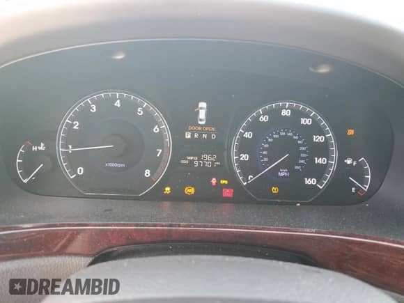 2013 Hyundai Equus Signature с VIN KMHGH4JH0DU063340, выставлен на аукционе Copart как лот 43609105 с пробегом 97 701 миль миль и Списание • Salvage title. История ставок и продаж доступна на DreamBid. Изображение 9.