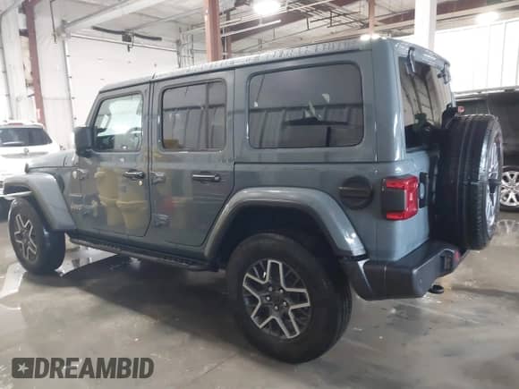 2024 Jeep Wrangler Sahara с VIN 1C4PJXEG9RW355379, выставлен на аукционе IAAI как лот 41409782 с пробегом 921 миль миль и . История ставок и продаж доступна на DreamBid. Изображение 14.