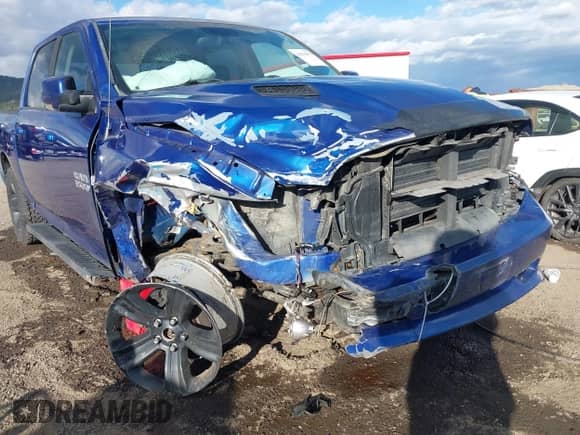 2015 Ram 1500 Sport с VIN 1C6RR7MT8FS767738, выставлен на аукционе IAAI как лот 43476071 с пробегом 159 901 миль миль и . История ставок и продаж доступна на DreamBid. Изображение 6.