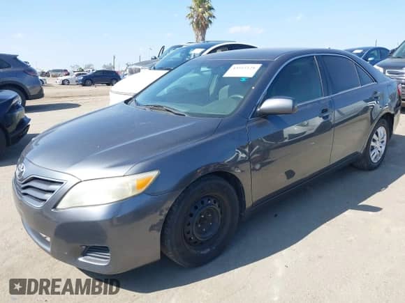 2011 Toyota Camry LE with VIN 4T1BF3EK8BU203504, listed as a IAAI auction lot 43515128 with 307,657 mi miles and . Bid and sale history available at DreamBid. Image 2.