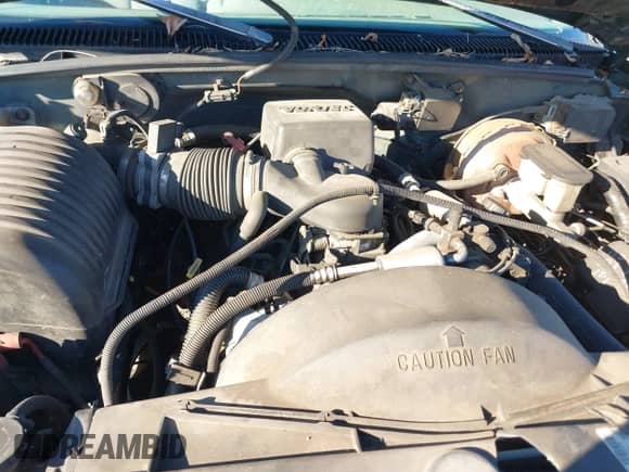1996 GMC Sierra 1500 z VIN 2GTEC19R9T1541142, wystawiony jako IAAI lot #41375900 z przebiegiem 292 893 mil mil oraz . Historia ofert i sprzedaży dostępna na DreamBid. Obrazek 10.