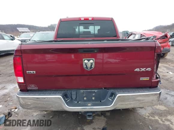 2018 Ram 1500 Big Horn z VIN 1C6RR7GG7JS319692, wystawiony jako IAAI lot #41486502 z przebiegiem 98 635 mil mil oraz . Historia ofert i sprzedaży dostępna na DreamBid. Obrazek 17.