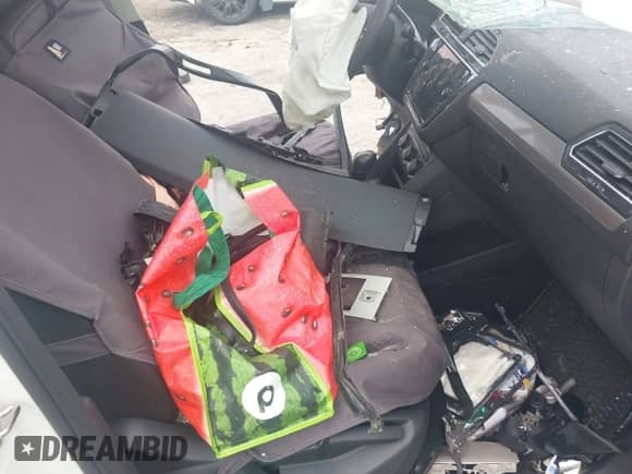 2021 Volkswagen Tiguan SE с VIN 3VV2B7AXXMM021417, выставлен на аукционе IAAI как лот 42869197 с пробегом 83 000 миль миль и . История ставок и продаж доступна на DreamBid. Изображение 5.