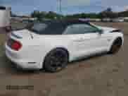 2018 Ford Mustang GT Premium z VIN 1FATP8FF0J5112035, wystawiony jako Copart lot #80004095 z przebiegiem 19 105 mil mil oraz Szkoda całkowita • Salvage title. Historia ofert i sprzedaży dostępna na DreamBid. Obrazek 3.