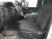 2024 Chevrolet Silverado 2500HD Work Truck с VIN 2GC4YLEY1R1130963, выставлен на аукционе Copart как лот 61128155 с пробегом 2 801 миль миль и Списание • Salvage title. История ставок и продаж доступна на DreamBid. Изображение 7.
