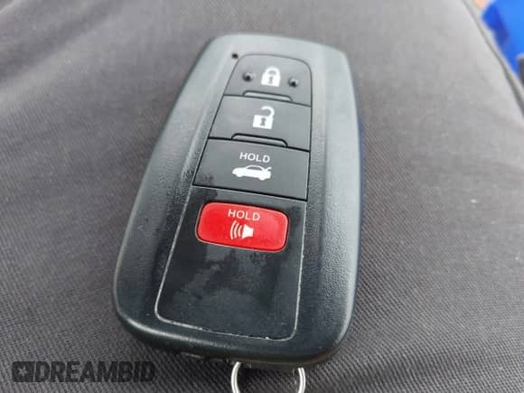 2022 Toyota Camry Hybrid XSE с VIN 4T1K31AK0NU595563, выставлен на аукционе IAAI как лот 42265133 с пробегом 37 555 миль миль и . История ставок и продаж доступна на DreamBid. Изображение 11.