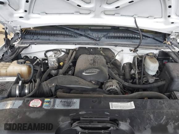 2003 Chevrolet Silverado 2500HD Work Truck z VIN 1GCHC24U23E253931, wystawiony jako IAAI lot #43303277 z przebiegiem 152 833 mil mil oraz . Historia ofert i sprzedaży dostępna na DreamBid. Obrazek 10.